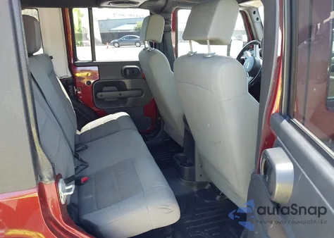 2008 Jeep Wrangler Unlimited Sahara из США, поврежденный, VIN 1J4GA59108L592475